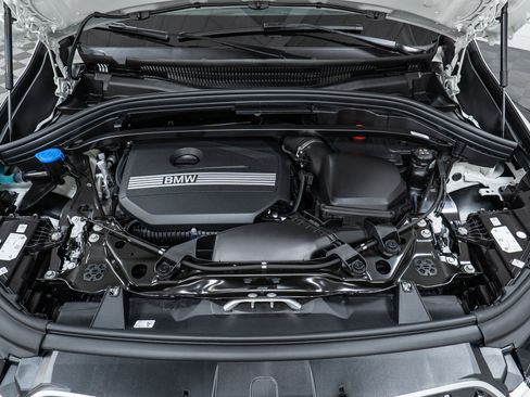 New 2025 BMW X1 xDrive28i w/ Technology Package image 9