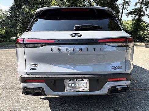 Certified 2025 INFINITI QX60 Luxe w/ Black Edition AWD/4WD image 25