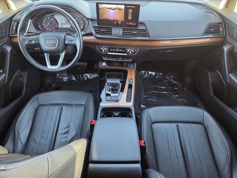 Used 2023 Audi Q5 2.0T Premium w/ Convenience Package image 17