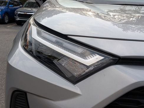 Used 2024 Toyota RAV4 XLE image 10