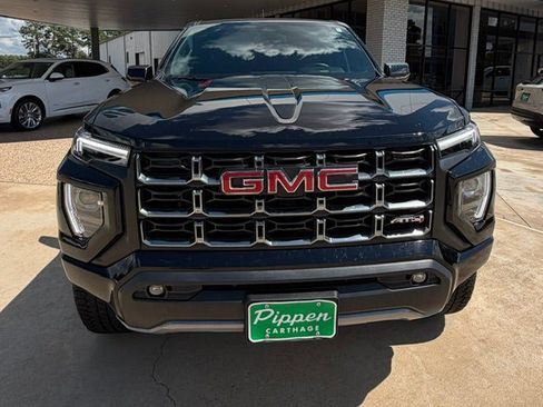 Used 2024 GMC Canyon AT4 w/ AT4 Premium Package AWD/4WD image 3
