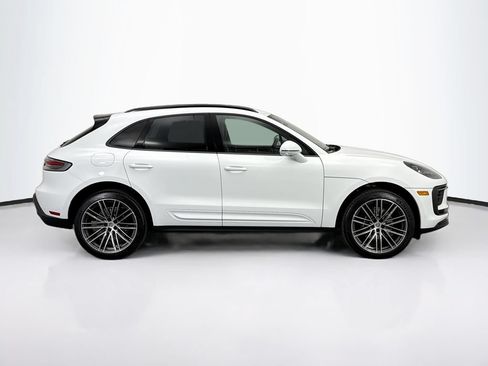 Used 2026 Porsche Macan AWD/4WD image 8