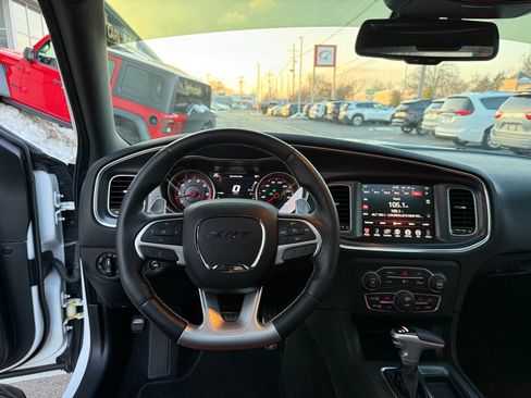 Used 2016 Dodge Charger SRT w/ Harman/Kardon Audio Group image 65