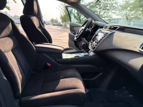 Used 2017 Nissan Murano S w/ Navigation Package AWD/4WD image 18