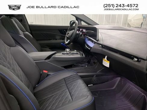 New 2026 Cadillac Optiq V image 25