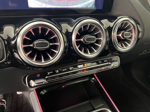 Certified 2022 Mercedes-Benz GLA 45 AMG 4MATIC image 30