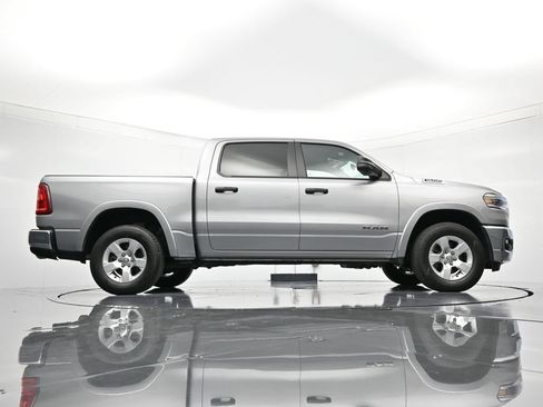 Used 2025 RAM 1500 Big Horn AWD/4WD image 54