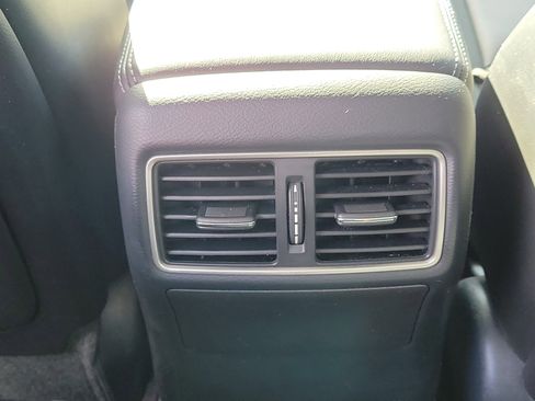 Used 2019 INFINITI Q50 Luxe w/ Essential Package (3.0T Luxe) image 11