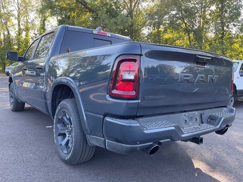 Used 2025 RAM 1500 Big Horn AWD/4WD image 3