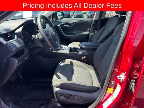 Used 2022 Toyota RAV4 XLE w/ Convenience Package AWD/4WD image 2
