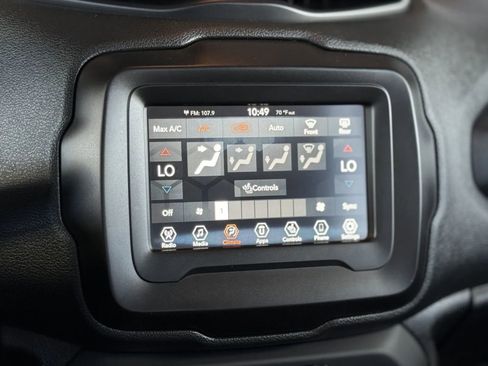 Used 2019 Jeep Renegade Limited w/ Safety and Security Group image 29