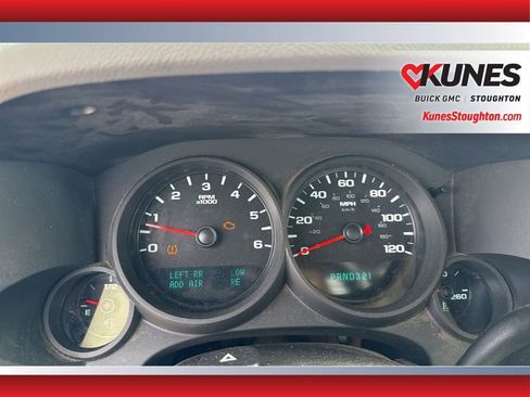 Used 2011 Chevrolet Silverado 1500 W/T image 26