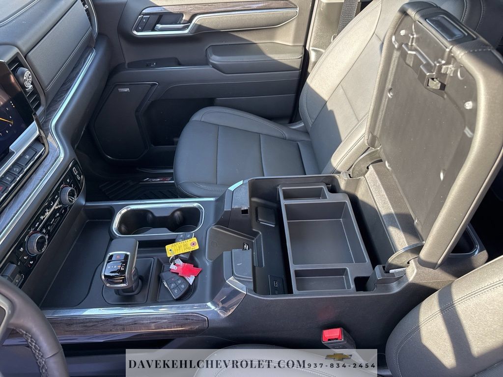 Certified 2025 Chevrolet Silverado 1500 LTZ AWD/4WD image 18