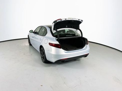 Used 2023 Alfa Romeo Giulia Ti AWD/4WD image 25