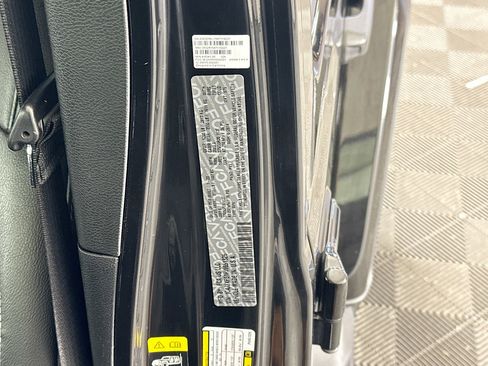 Used 2023 Jeep Wrangler Sahara image 15