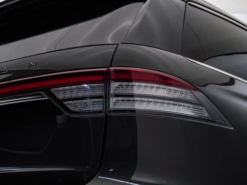 Used 2020 Lincoln Aviator Black Label Grand Touring image 12