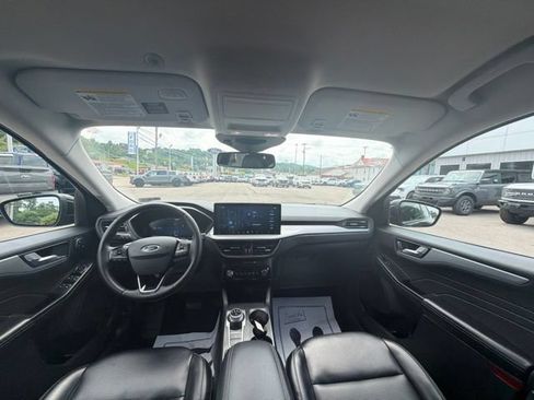 Used 2023 Ford Escape Platinum AWD/4WD image 19