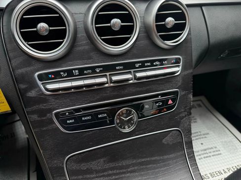Used 2016 Mercedes-Benz C 300 4MATIC Sedan image 31