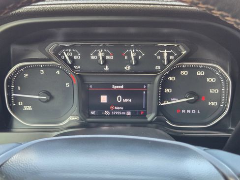 Certified 2022 GMC Sierra 2500 AT4 w/ AT4 Preferred Package AWD/4WD image 14