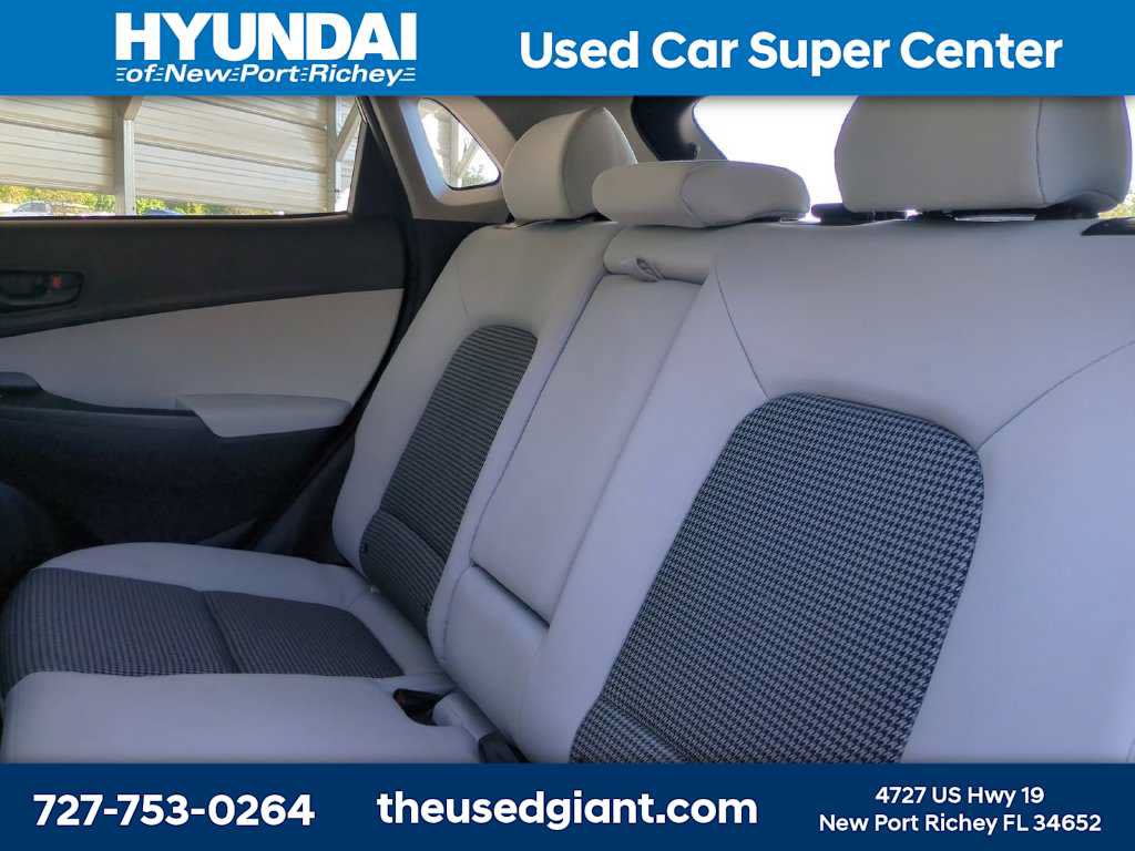 Certified 2022 Hyundai Kona SE FWD image 14
