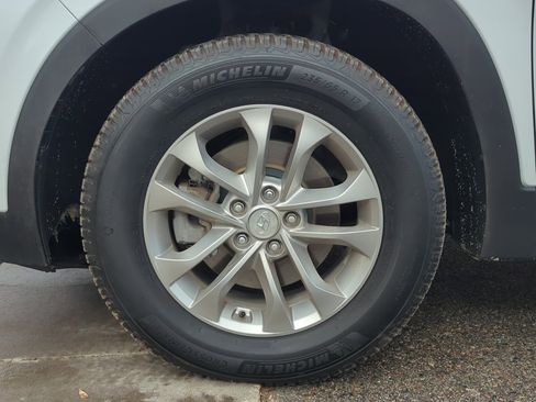 Used 2019 Hyundai Santa Fe SE image 13