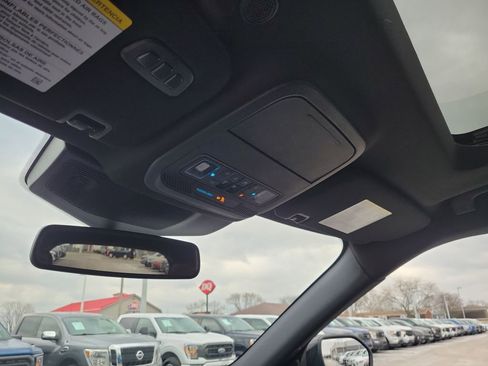 Certified 2020 Ford Explorer Platinum image 30