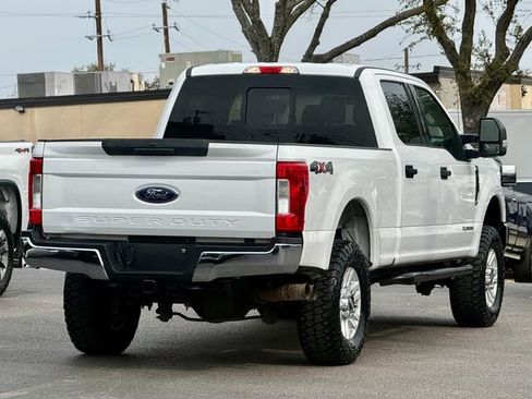 Used 2017 Ford F250 XLT w/ Camper Package AWD/4WD image 6