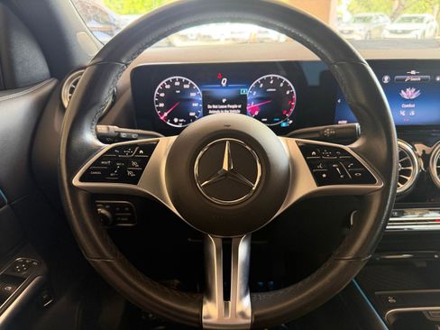 Used 2025 Mercedes-Benz GLA 250 image 29