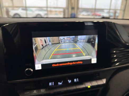 Used 2025 Toyota Camry LE image 14