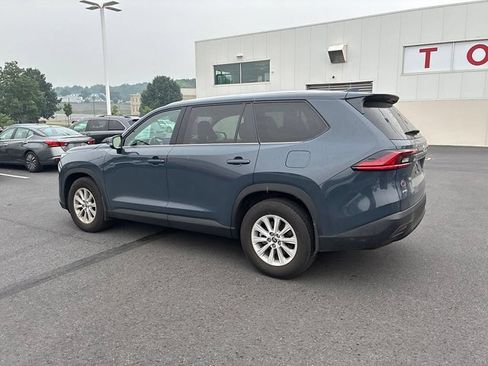 Used 2025 Toyota Grand Highlander AWD image 14