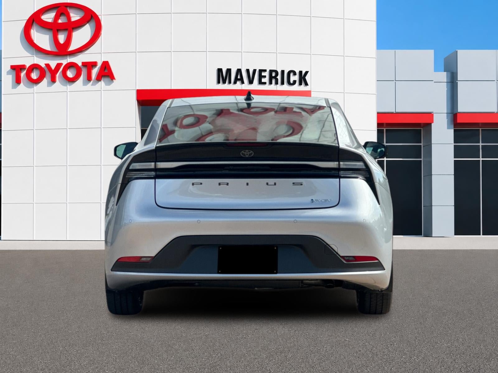 New 2027 Toyota Prius Plug-In Hybrid FWD image 4