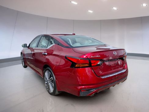 Used 2023 Nissan Altima 2.5 SL image 3