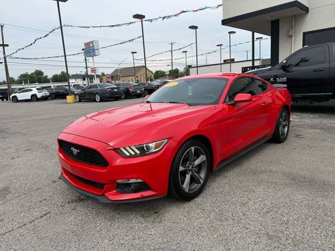 Used 2015 Ford Mustang Coupe w/ Equipment Group 051A RWD image 2