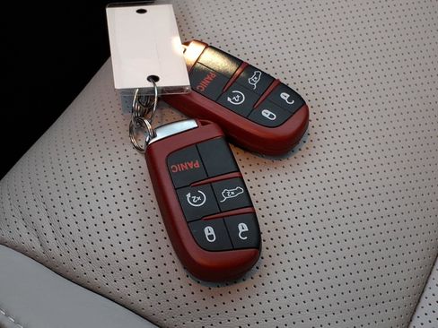 Used 2025 Dodge Durango SRT Hellcat image 28