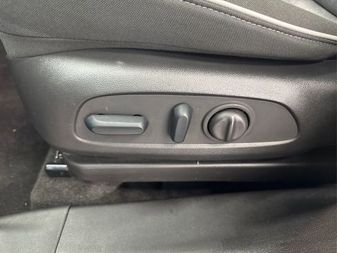 Used 2023 Chevrolet TrailBlazer LT image 36