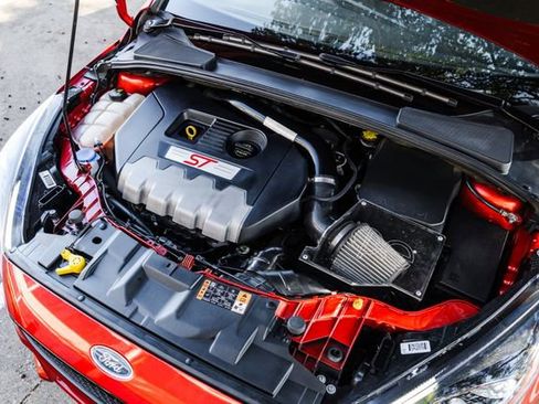 Used 2018 Ford Focus ST w/ Equipment Group 401A image 87