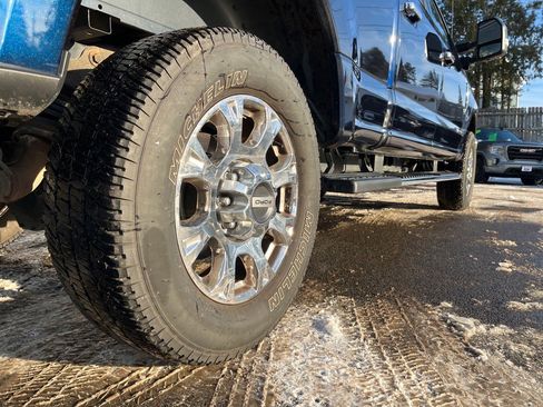 Used 2022 Ford F250 Lariat w/ Lariat Ultimate Package image 7