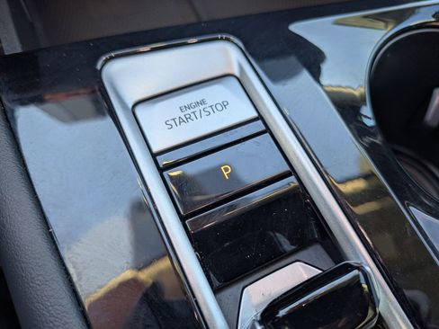 Used 2024 Volkswagen Atlas SEL Premium R-Line image 21