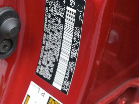 Certified 2025 Toyota Corolla SE image 20