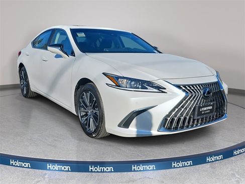Used 2024 Lexus ES 250 w/ Premium Package image 3