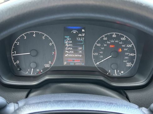 Used 2025 Toyota Corolla LE image 31