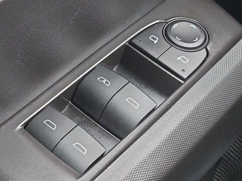 Certified 2024 Chevrolet Colorado LT w/ LT Convenience Package II image 21