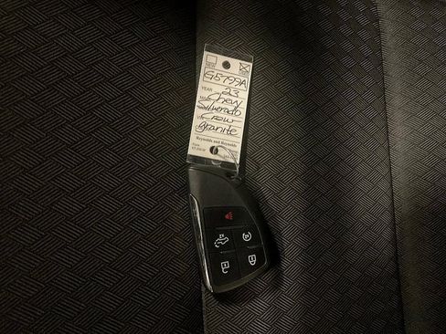 Used 2023 Chevrolet Silverado 1500 LT image 29