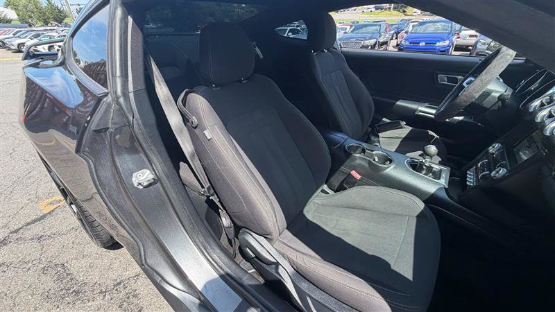 Used 2018 Ford Mustang GT RWD image 9