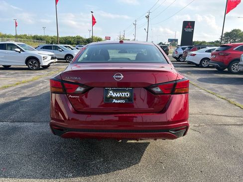 Used 2025 Nissan Altima 2.5 SV FWD image 6