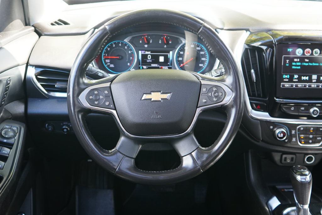 Used 2018 Chevrolet Traverse Premier w/ Redline Edition FWD image 13