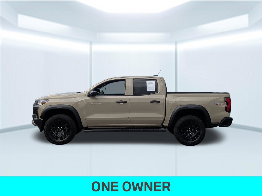 Used 2024 Chevrolet Colorado Trail Boss w/ Advanced Trailering Package AWD/4WD image 2
