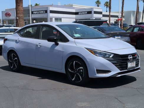 New 2025 Nissan Versa SR w/ Trunk Package FWD image 6