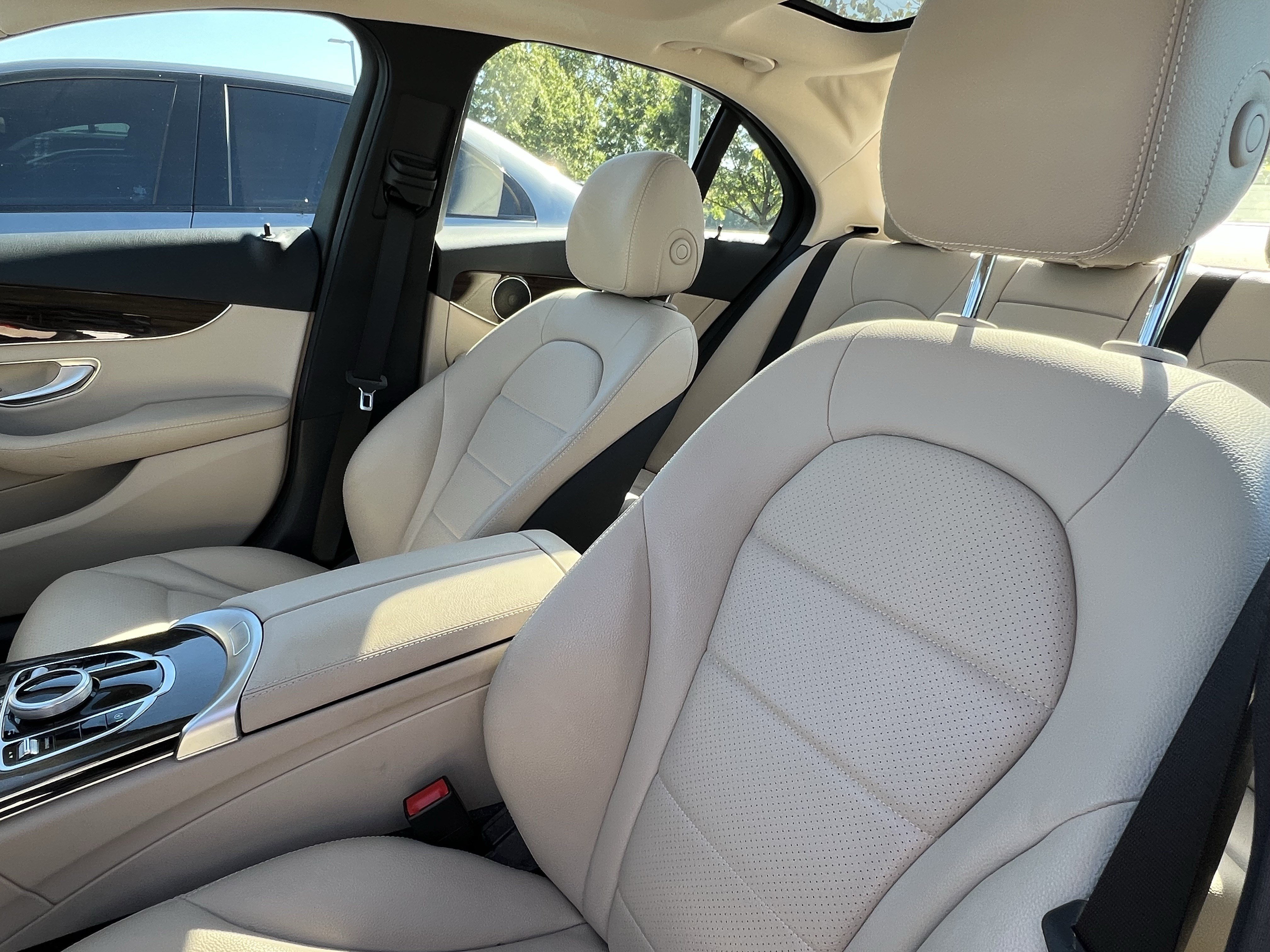 Used 2017 Mercedes-Benz C 300 4MATIC Sedan image 16