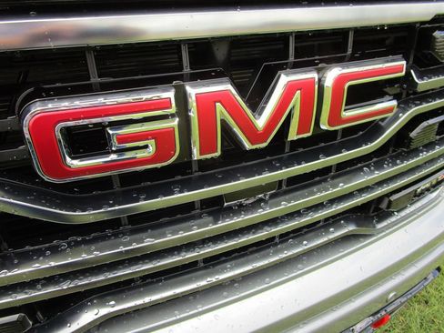 New 2026 GMC Sierra 1500 AT4 w/ AT4 Premium Package AWD/4WD image 20